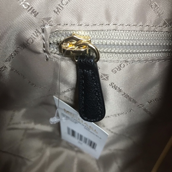 MICHAEL KORS CHARLOTTE LARGE TOP ZIP TOTE - Picture 12 of 13